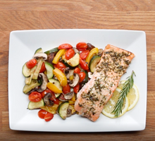 Afbeelding in Gallery-weergave laden, One-Pan Lemon Herb Salmon & Veggies